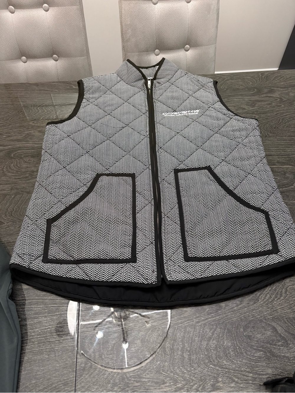 Quilted Herringbone Vest - Black/White